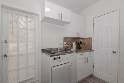 Sunset Garden Pompano